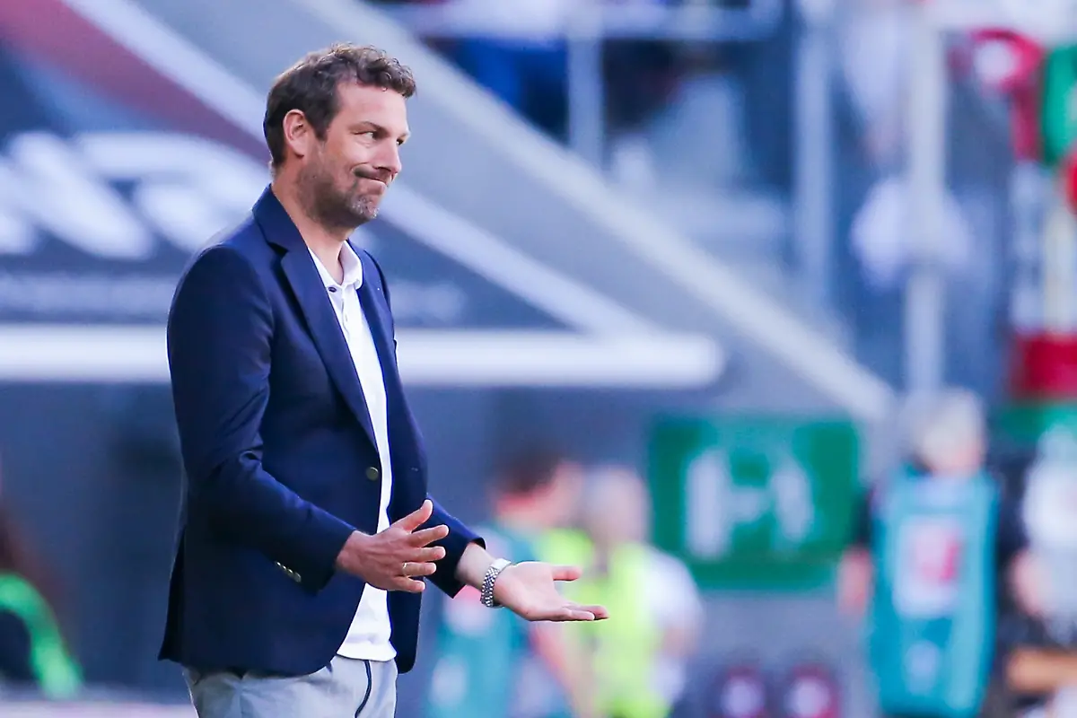 718642e7250af0ad8c1de3f06242ad25