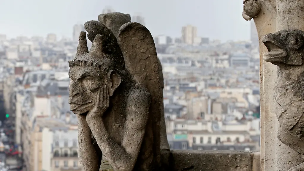 23f0683efc2947a59b643541102b000d