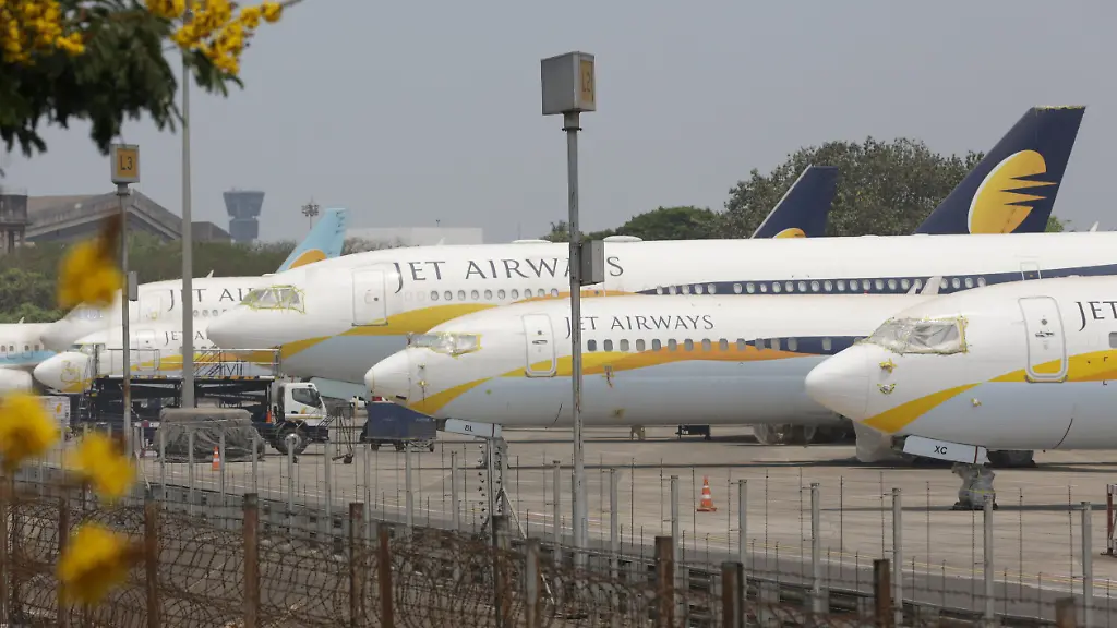 eae6745a12d4f8e96ee2b27a5c808e5e