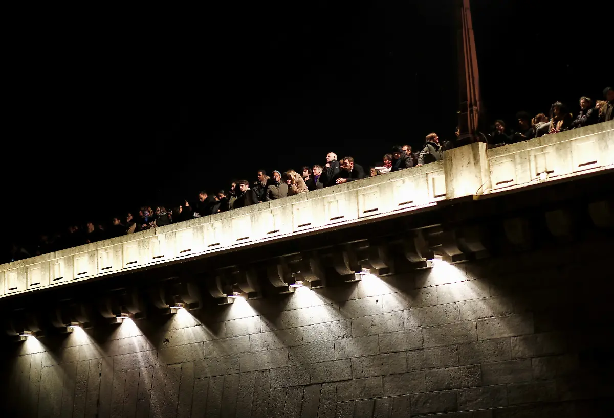 9a8e1c30a6fd4aa633ec9292725c6ae6