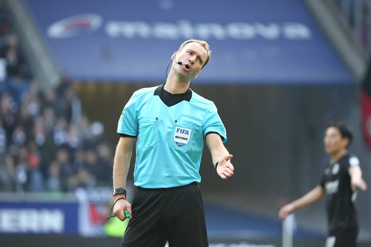 1b5141e39b2a5296eac78735bdd4ea7f