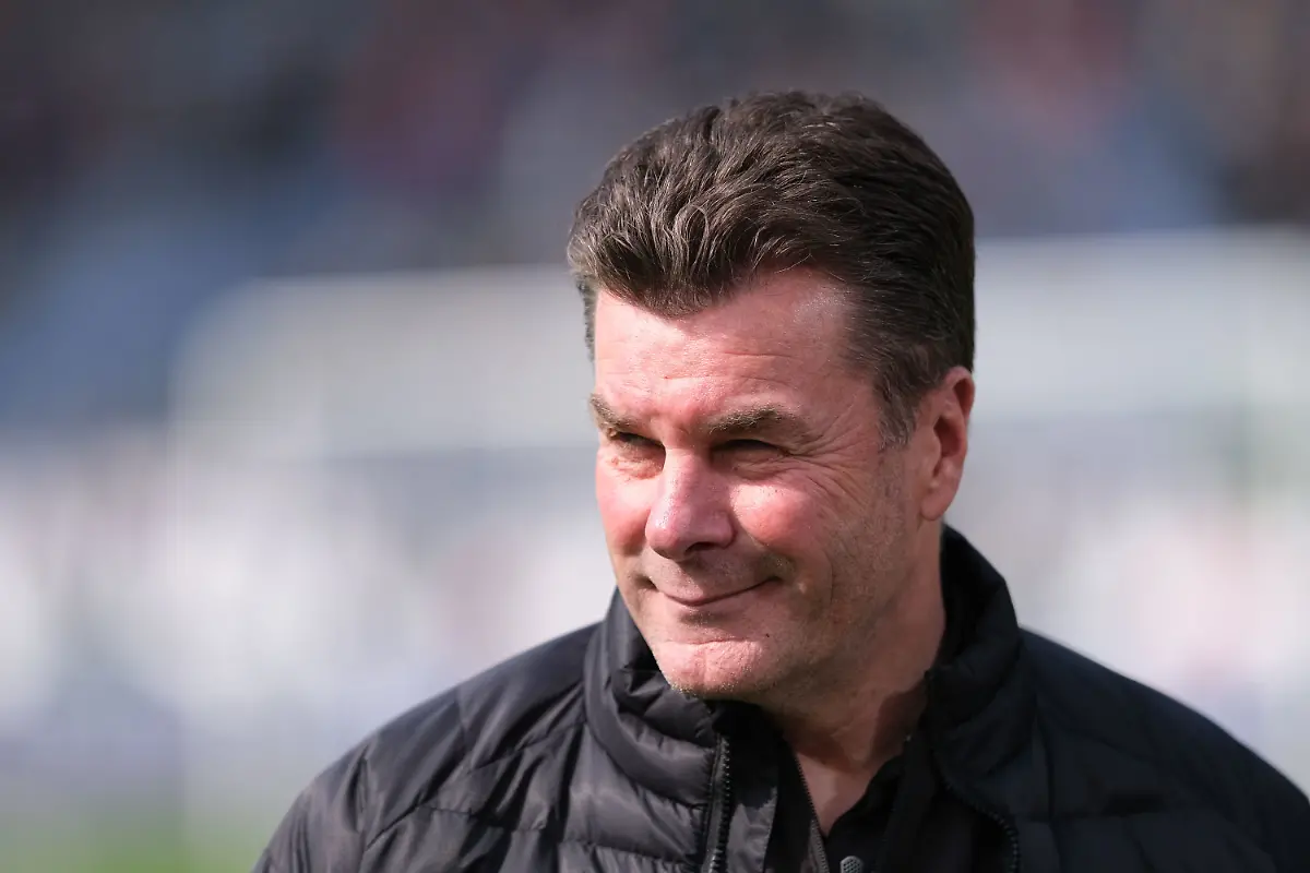 1b3619a70edd6d0e1a7c01b59b95dbb7