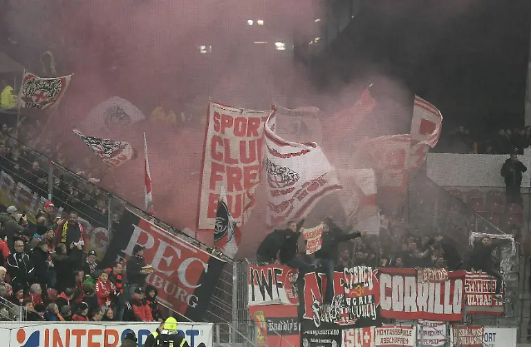 64812b1ec92ac84aeff4e3e445b629d4