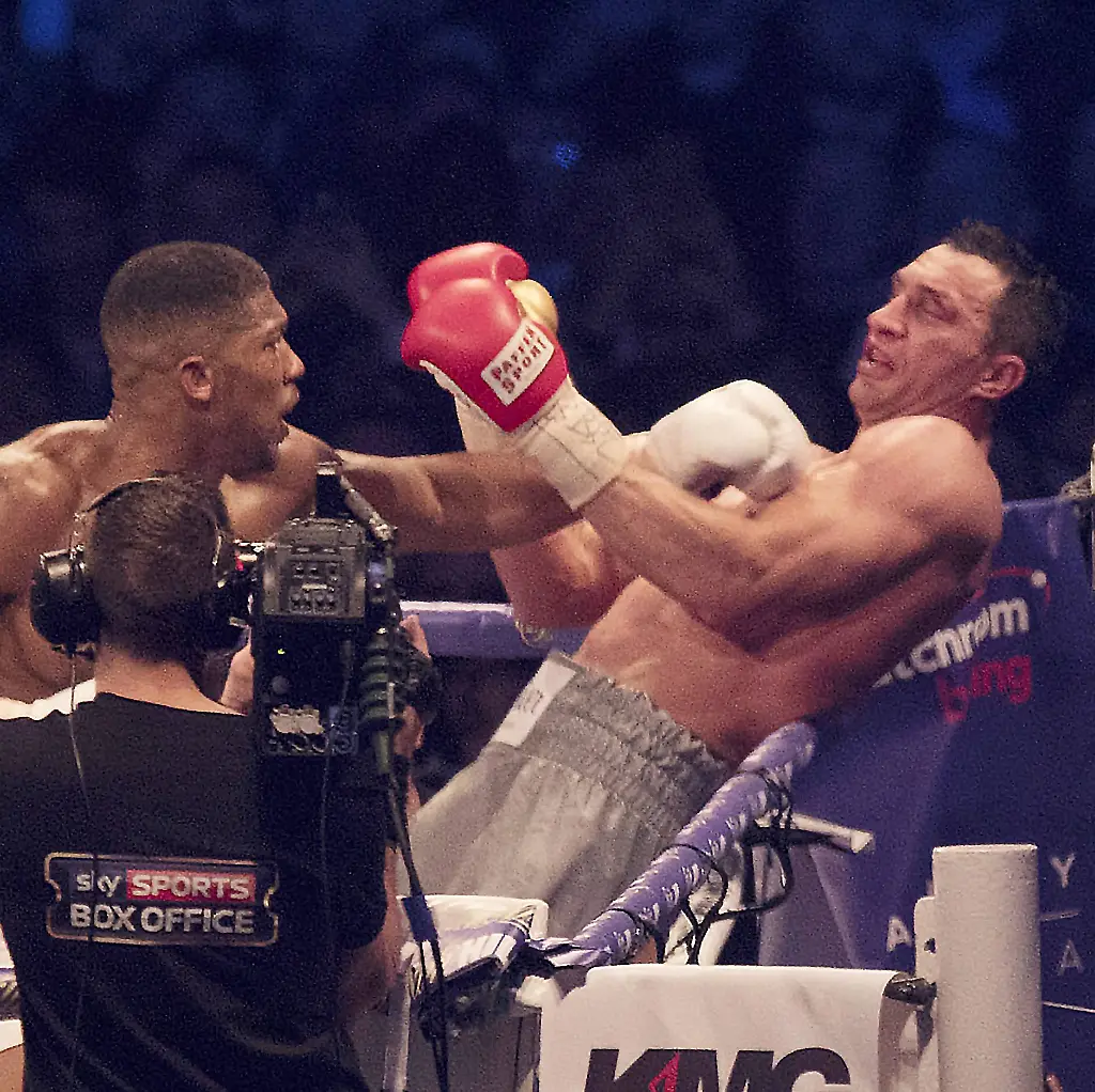 Am-29-April-unterlag-Wladimir-Klitschko-dem-heutigen-vierfachen-Schwergewichtsweltmeister-Anthony-Joshua