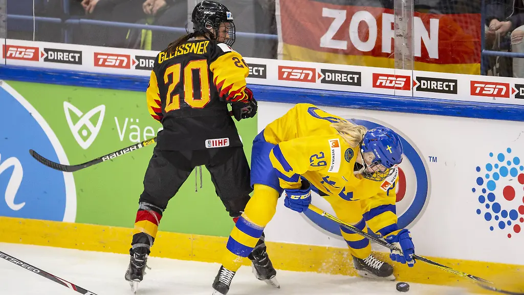 Die-deutschen-Eishockey-Damen-setzten-sich-in-einer-engen-Partie-gegen-Schweden-durch
