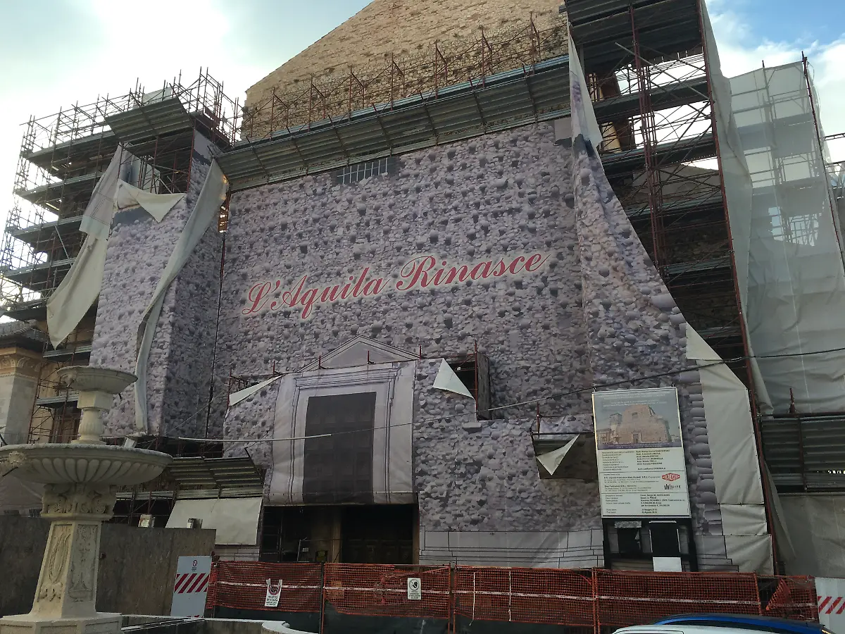 1-UniKircheSantaMargheria-AquilaRinasce