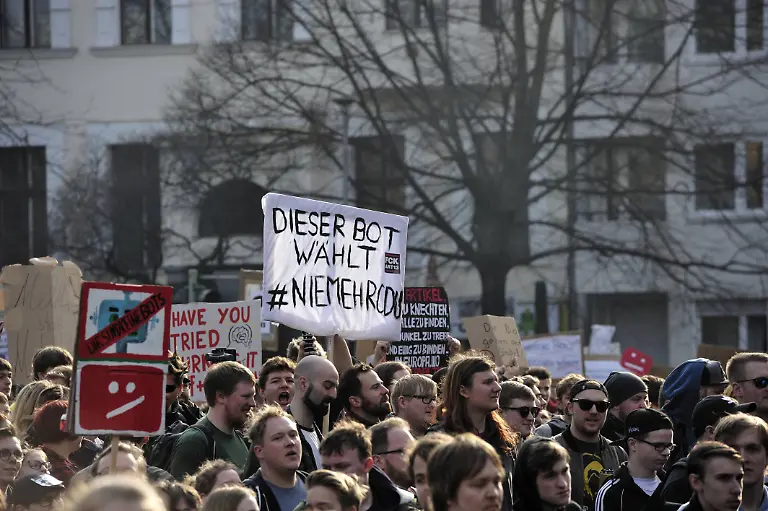 ac69b0a8d45ef23fdd6b1a80a1b54eb7