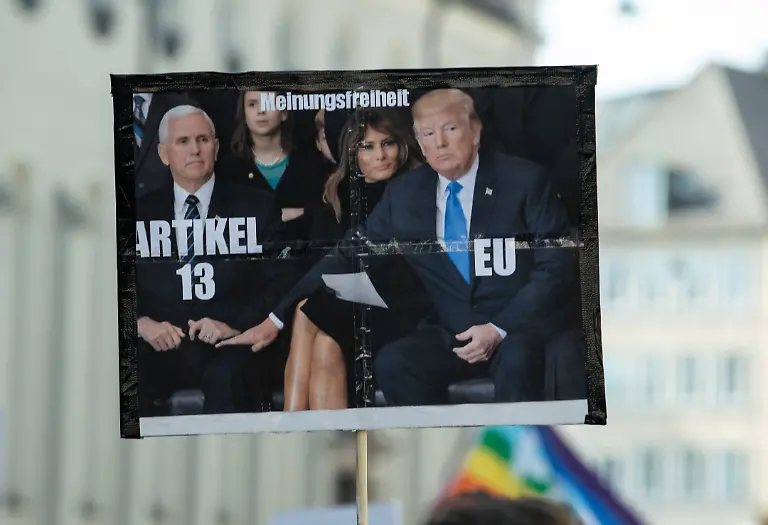 2607a32c76703186f03c254cbe5351db