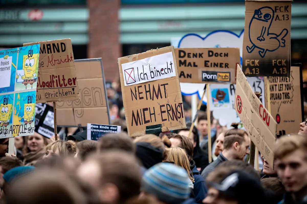 e2fde8efd1ae3ef83cb113495b3b1b35