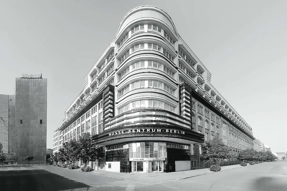 ACHTUNG-Nur-fuer-Rezension-Mitte-Mossehaus-Verlagshaus-1921-23-Erich-Mendelsohn