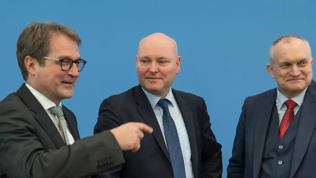 cf4ba9d2709e00e706eb5637011f67f8