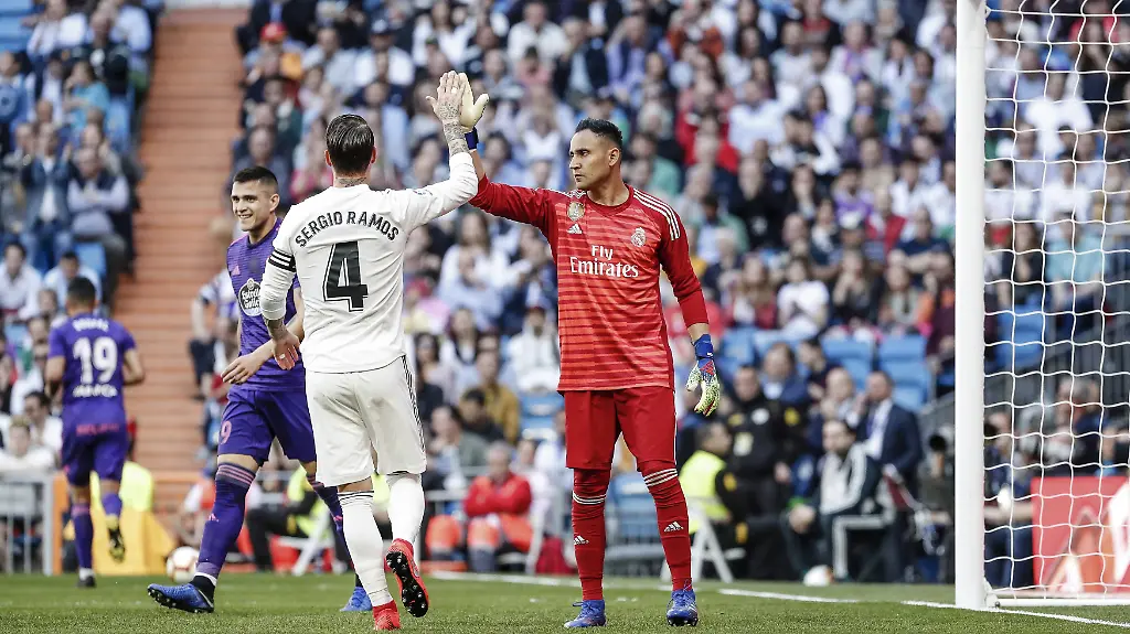 Alles-wie-frueher-Sergio-Ramos-verteidigte-bei-der-Zidane-Rueckkehr-vor-Keylor-Navas