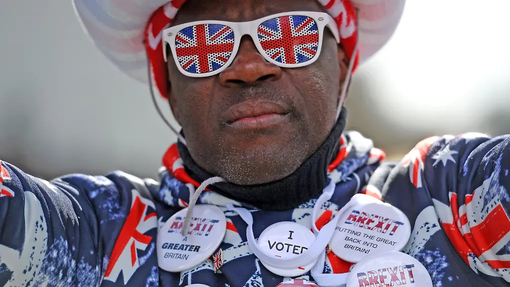 e24f2e2b4f7ad51789e56d48b5b35fe8