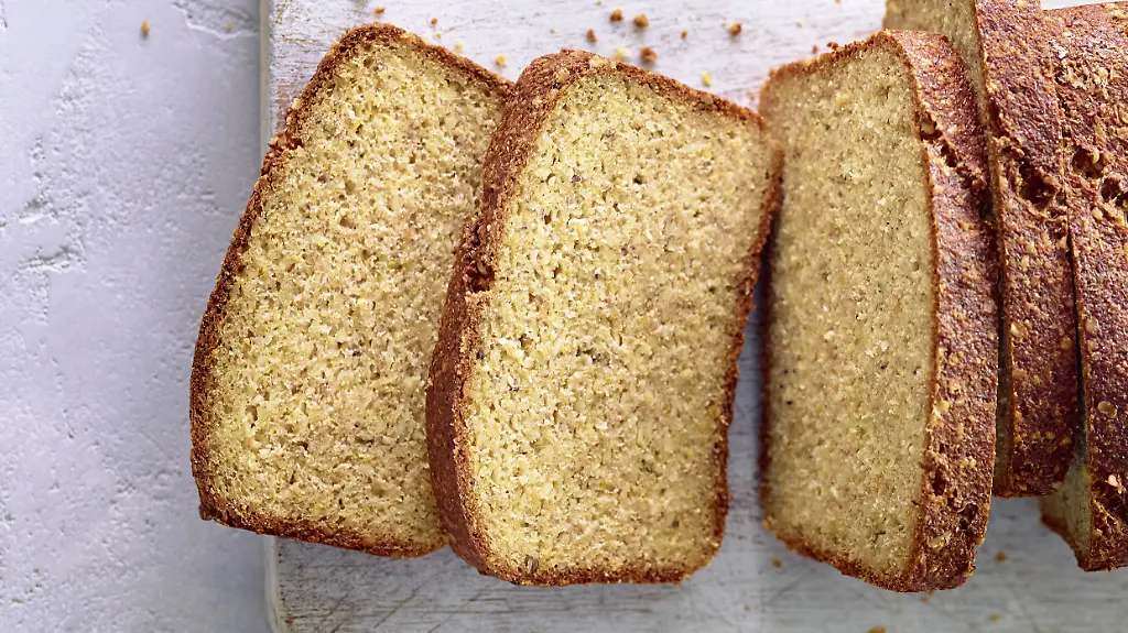 LC-HiFi-Brot-mit-Quark-und-Mandeln