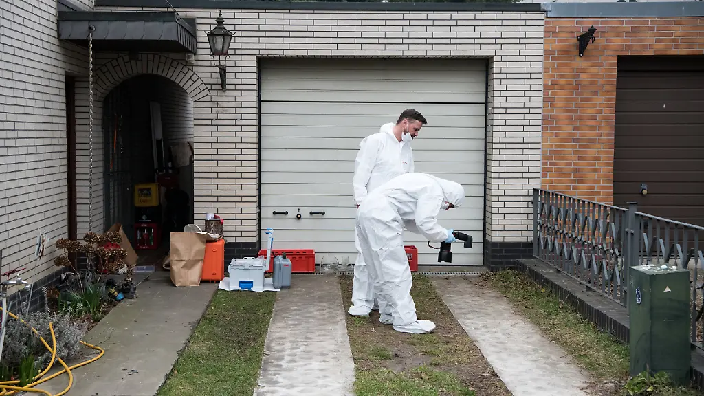 d797ee7270a48f64f2f3d0065aa9ebf5