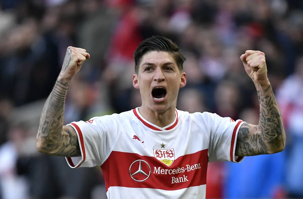 a2b3ef15bb72a1e3f2d3ad166d5123e5