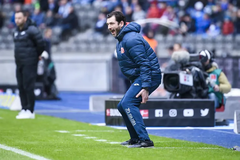 4d244a4dcc3f98cc1501312bfccce5b6