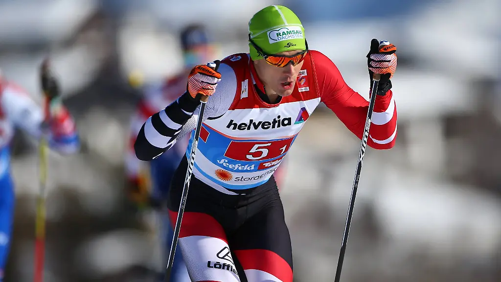 Das-veroeffentlichte-Video-soll-den-Langlaeufer-des-oesterreichischen-Skiverbandes-Max-Hauke-auf-frischer-Tat-beim-Blutdoping-zeigen