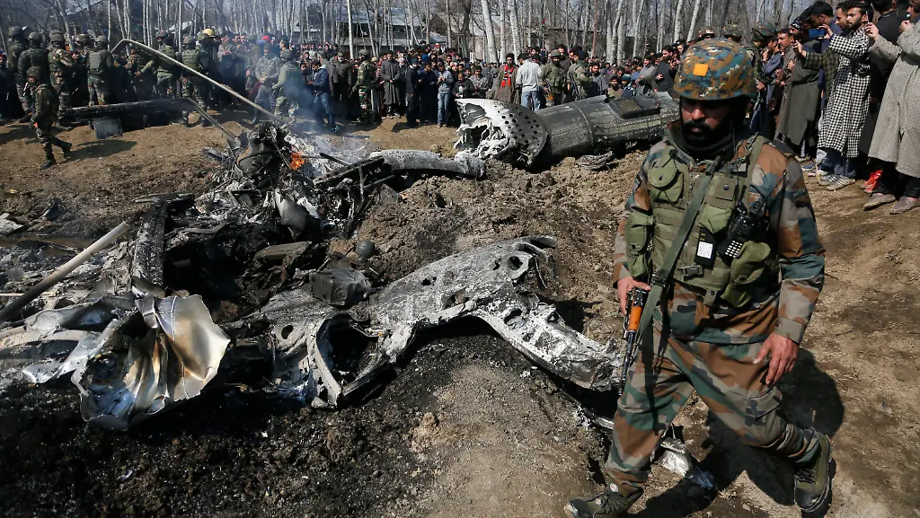 696d2354eda34cd816fd78c2966ab65d