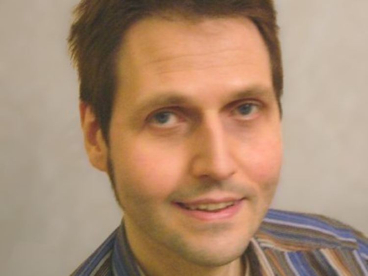 ... und Eberhard Köhler arbeiten am Institut für Geologische Wissenschaften der FU Berlin in der Fachrichtung Planetologie und Fernerkundung und beschäftigen sich dort mit der Sensorentwicklung für planetare Weltraummissionen.