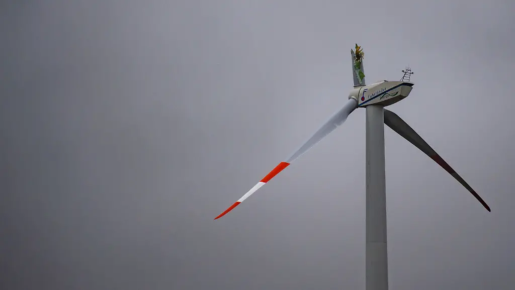 527e1664136c04ba4a79de1ed3a133e1