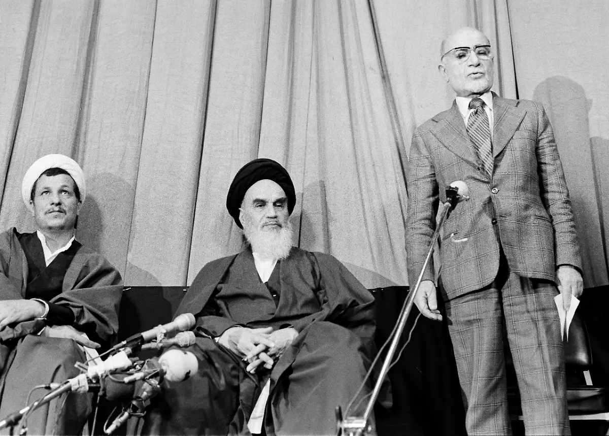 Doch-Khomeini-verfolgt-seine-eigene-Agenda-Er-bereitet-die-Errichtung-eines-schiitisch-islamischen-Gottesstaates-vor