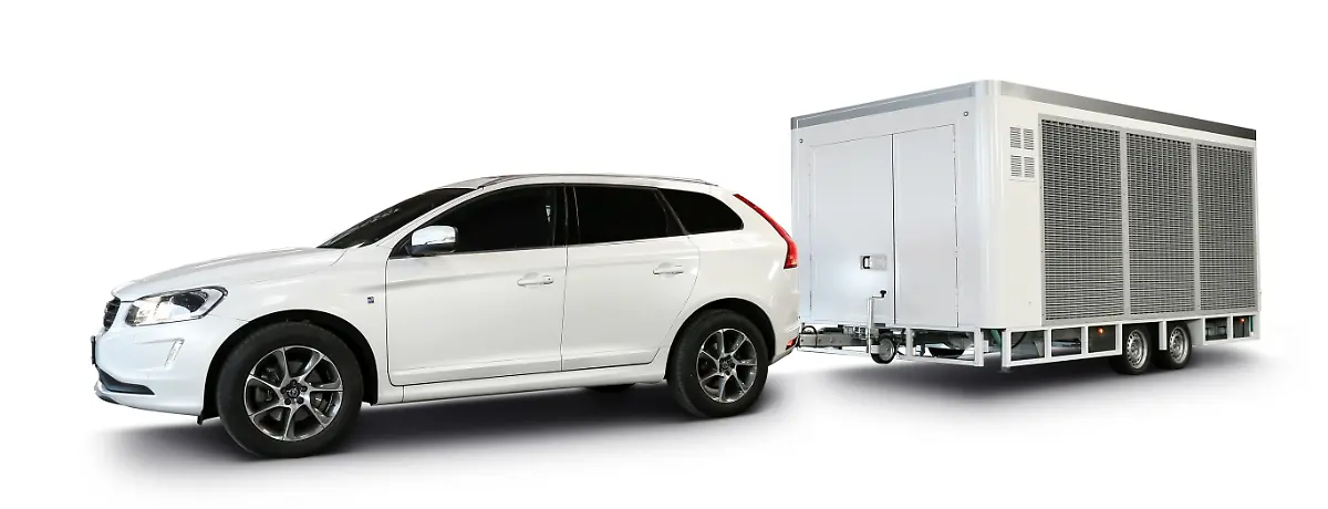 Purevento-Prototyp-Modell-E-Fahrbereit-mit-Auto