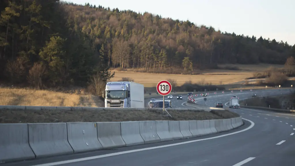 1ed271c31bf18ec1d74b2a95d5916f95