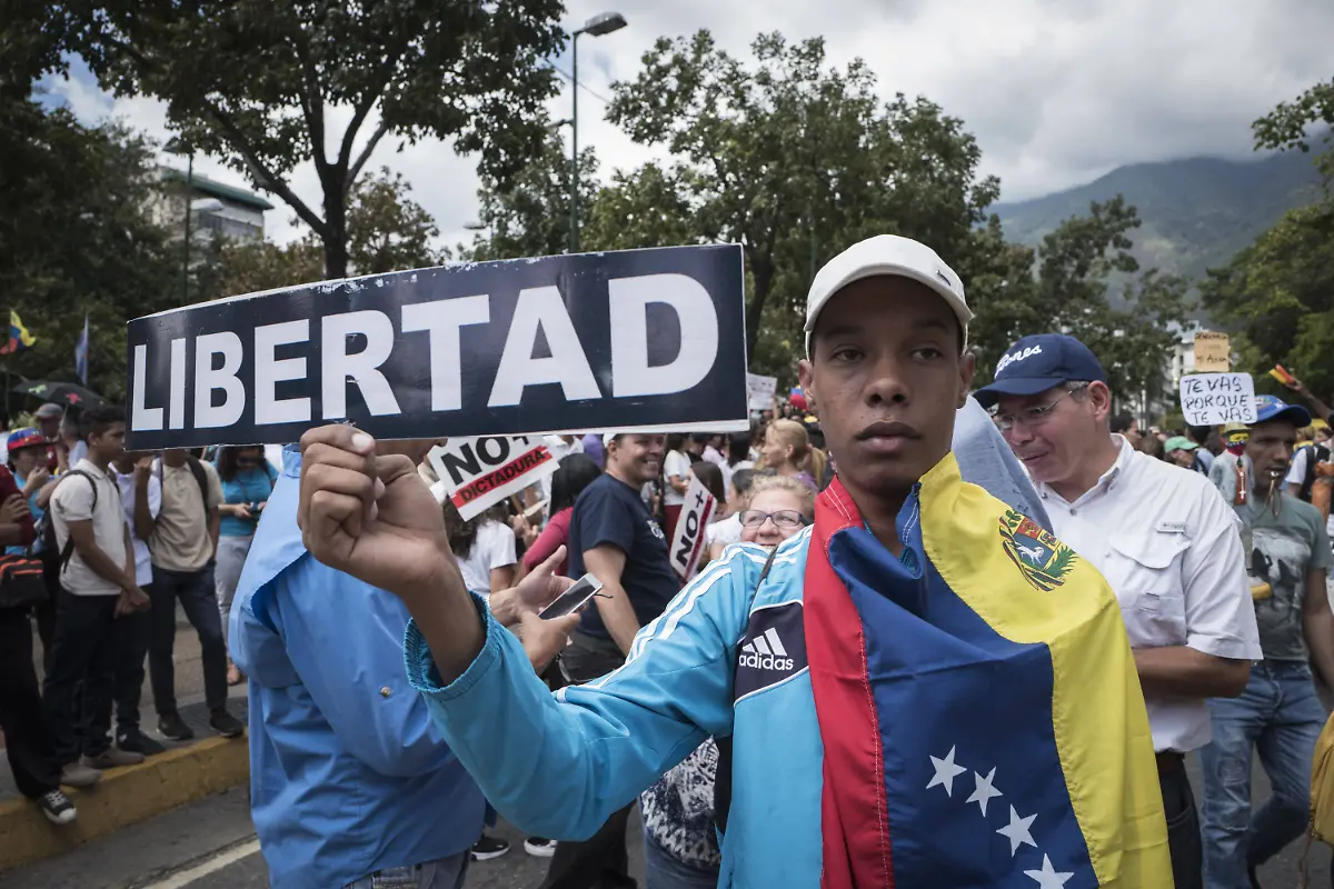 ef2df7bb3114e1eb2e903c025c146d32