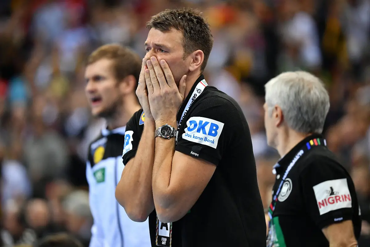 6b09cd36baa22459587c1b6ffe61e7be