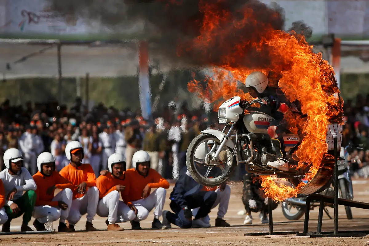 da747a5b63ef4d097952760b77816f81