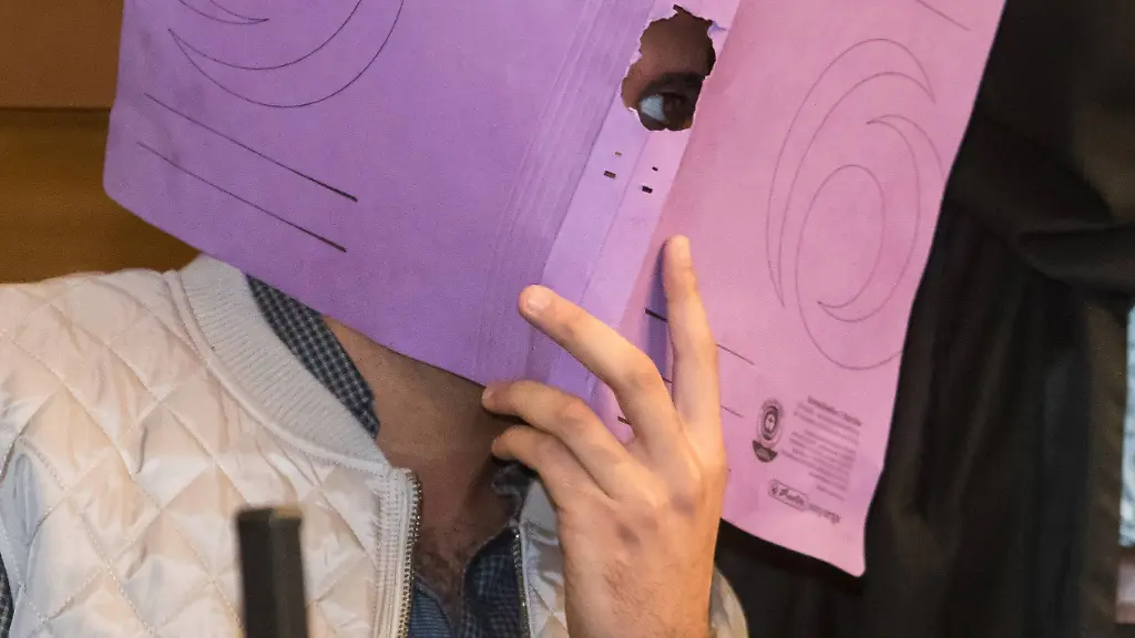 7e76482eff6eb37b5b86285460573535