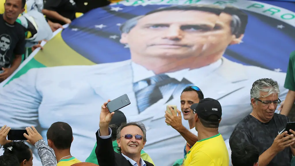 5ff8bcfb8e88fd462b6f1a39c881db83