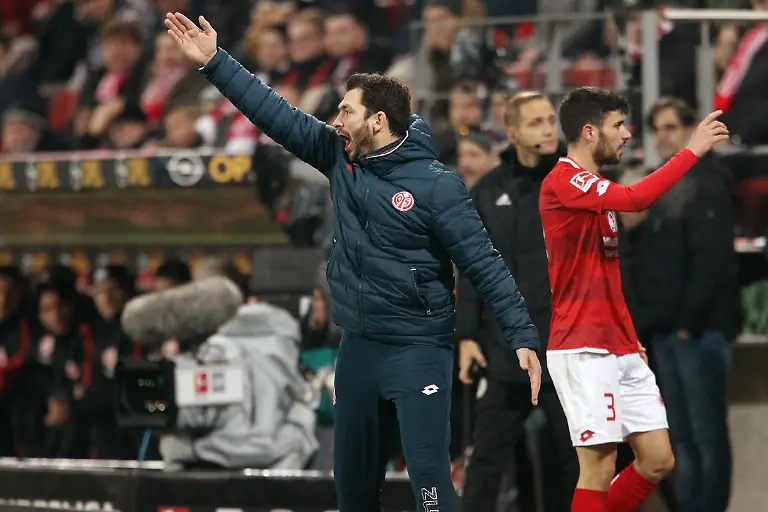 f4c5db8e4a2e3a0803e39a3fe328496b