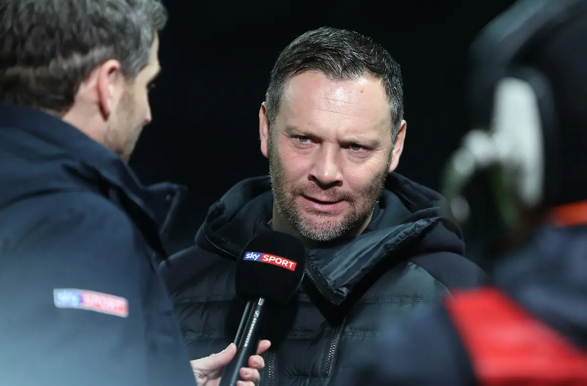 935edff82878f6b9d78a16db61bbbe7b