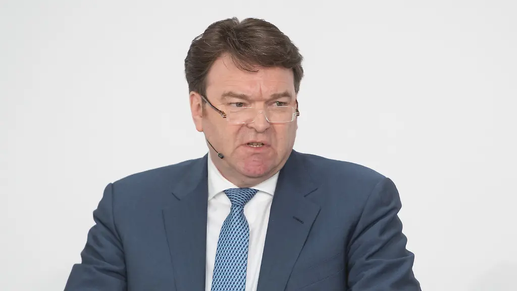 efbde024b48b47506b1742b6aa44759f