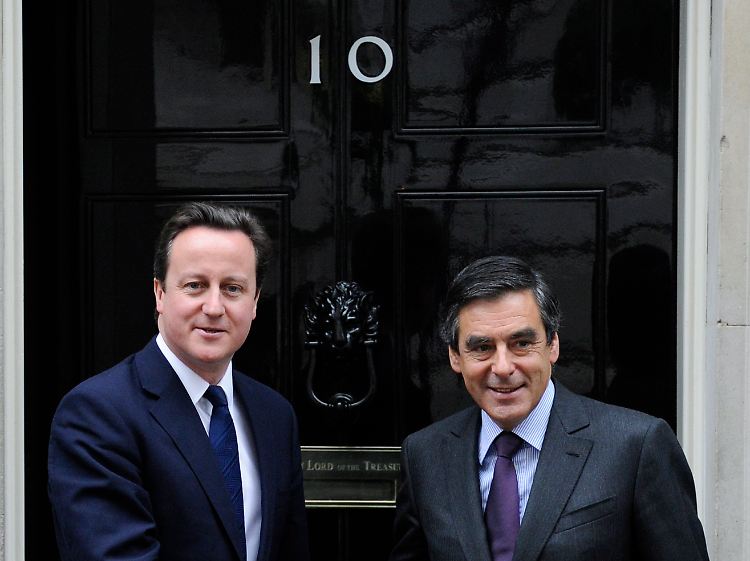 Die Nummer 10 in der Londoner Downing Street steht ohnehin nicht im Immobilienkatalog. Eine Nummer 13 sucht man dort hingegen vergebens.