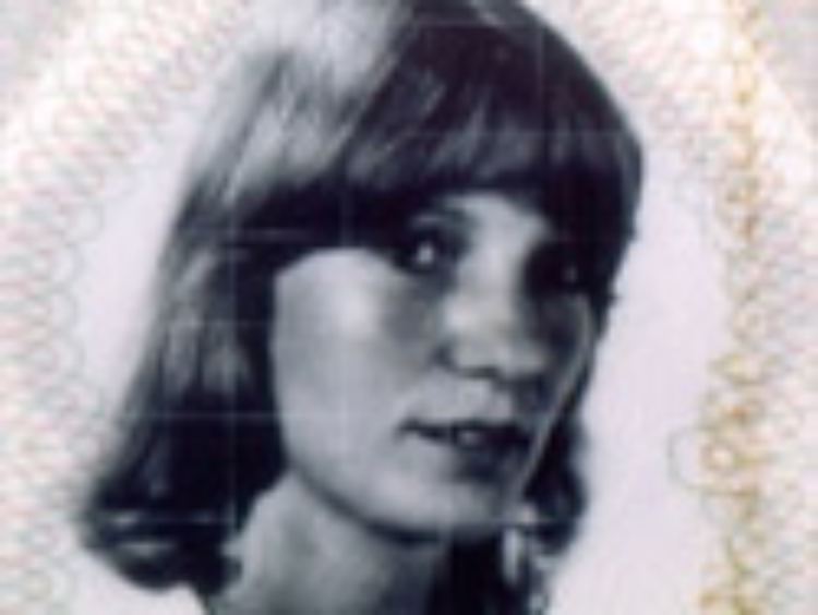 Frau Mustermann von 1987 bis 1997 ...