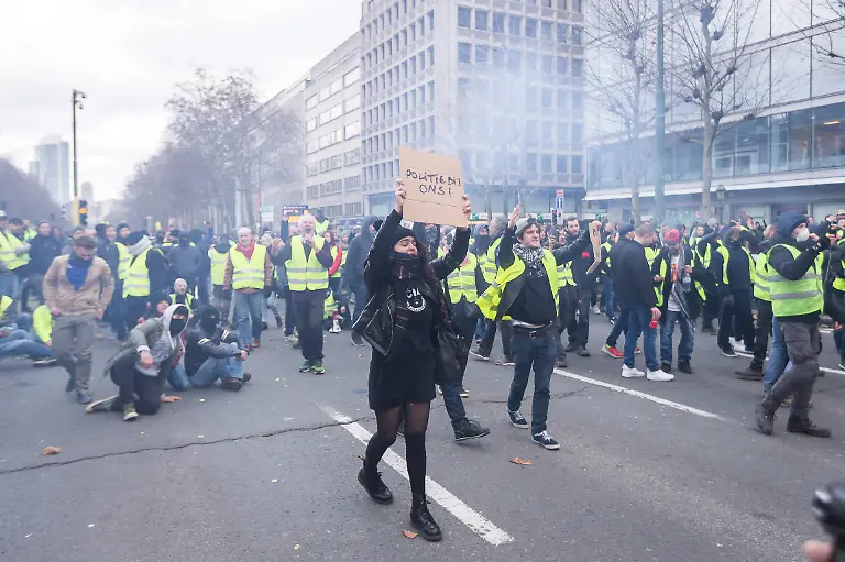 3ddda4d7761f417ac97fd370e87f9680