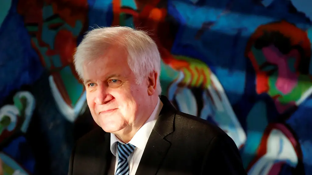 8f66d27b9537b2a60e43488a1efd6c57