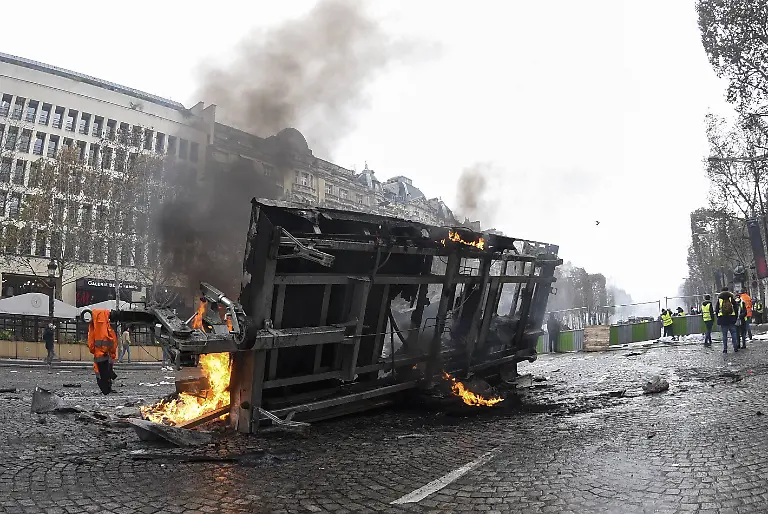 1a10fc5ef9fc374c883a69f896412d63