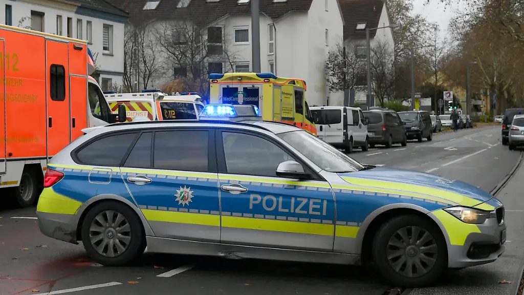 3d7efe02bf2e52b83c2165eb62b9b597