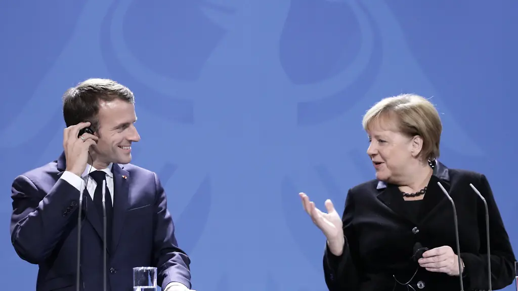 ea589e3fa2795cd5cc4641e65fc32ef2