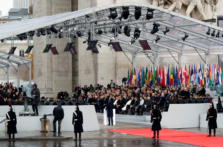 f2c438bf537b4c892263aaf8768e8832