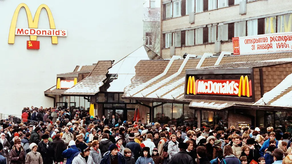 MC-Donalds-1990-Moskau