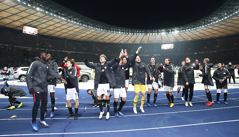 d25efd6b1a1485ea77e186e24a7c49b6