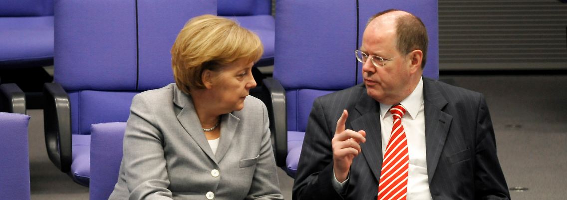 Merkel und Steinbrück feuern die K-Debatte schon früh an. Gebe es die Chance einer Direktwahl, würde wohl Steinbrück neuer Bundeskanzler werden.