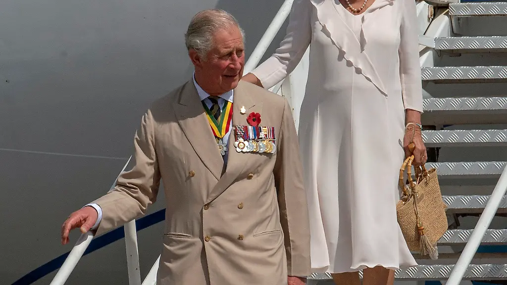 046037e73c1e144afa95bc2ff63cb71d