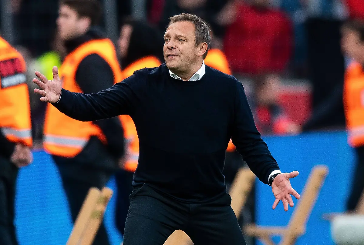 2dcee1ad0a8bd479404f8dc144e445b7