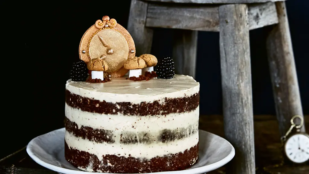Naked-Cake-Brownie-mit-Chai-Latte-Cremefuellung